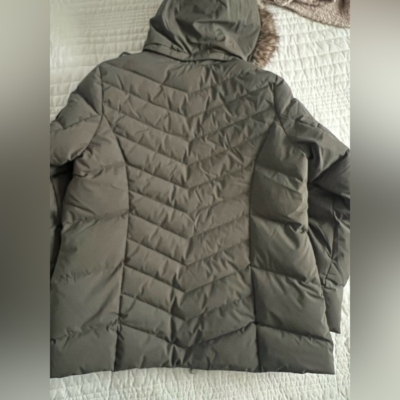 Eddie Bauer Sun Valley Down Jacket - Picture 12 of 12